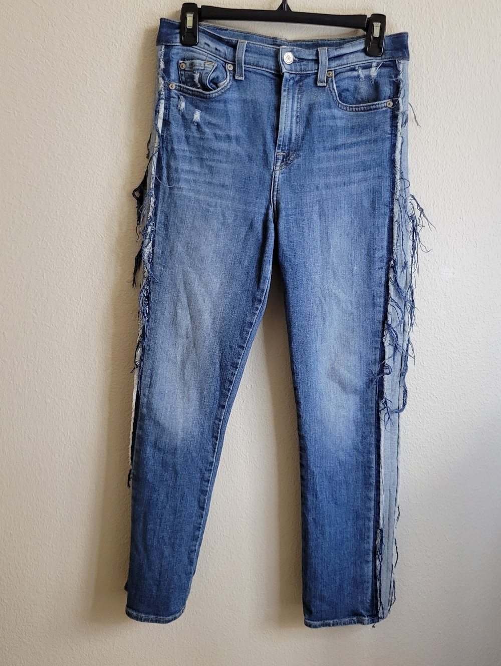 7 For All Mankind Indigo Distressed Denim Jeans With Frayed Sides Ladies 29